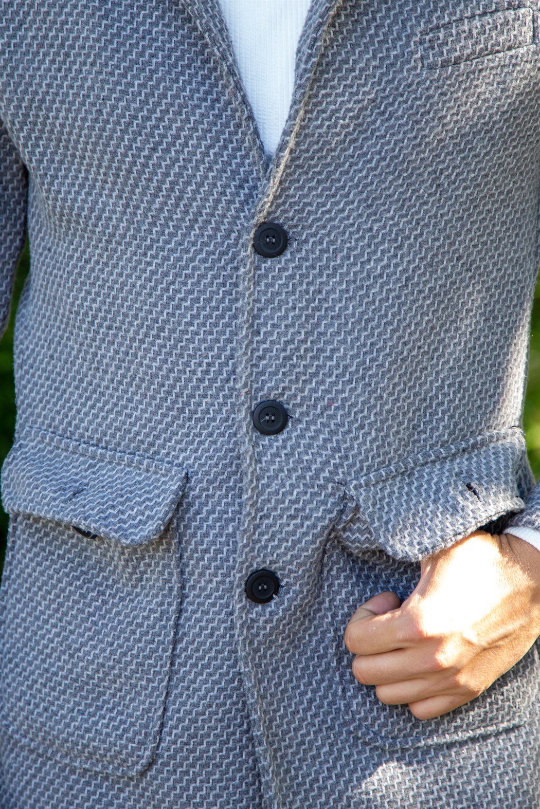 Uzun kaşe beyaz çizgisel desenli gri ceket