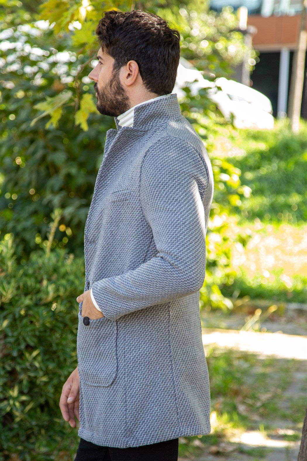 Uzun kaşe beyaz çizgisel desenli gri ceket