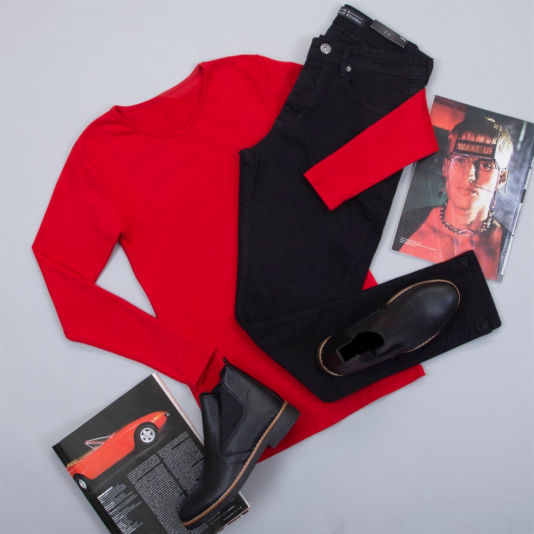 Uzun Kollu Kırmızı Body Pantolon Bot Kombin