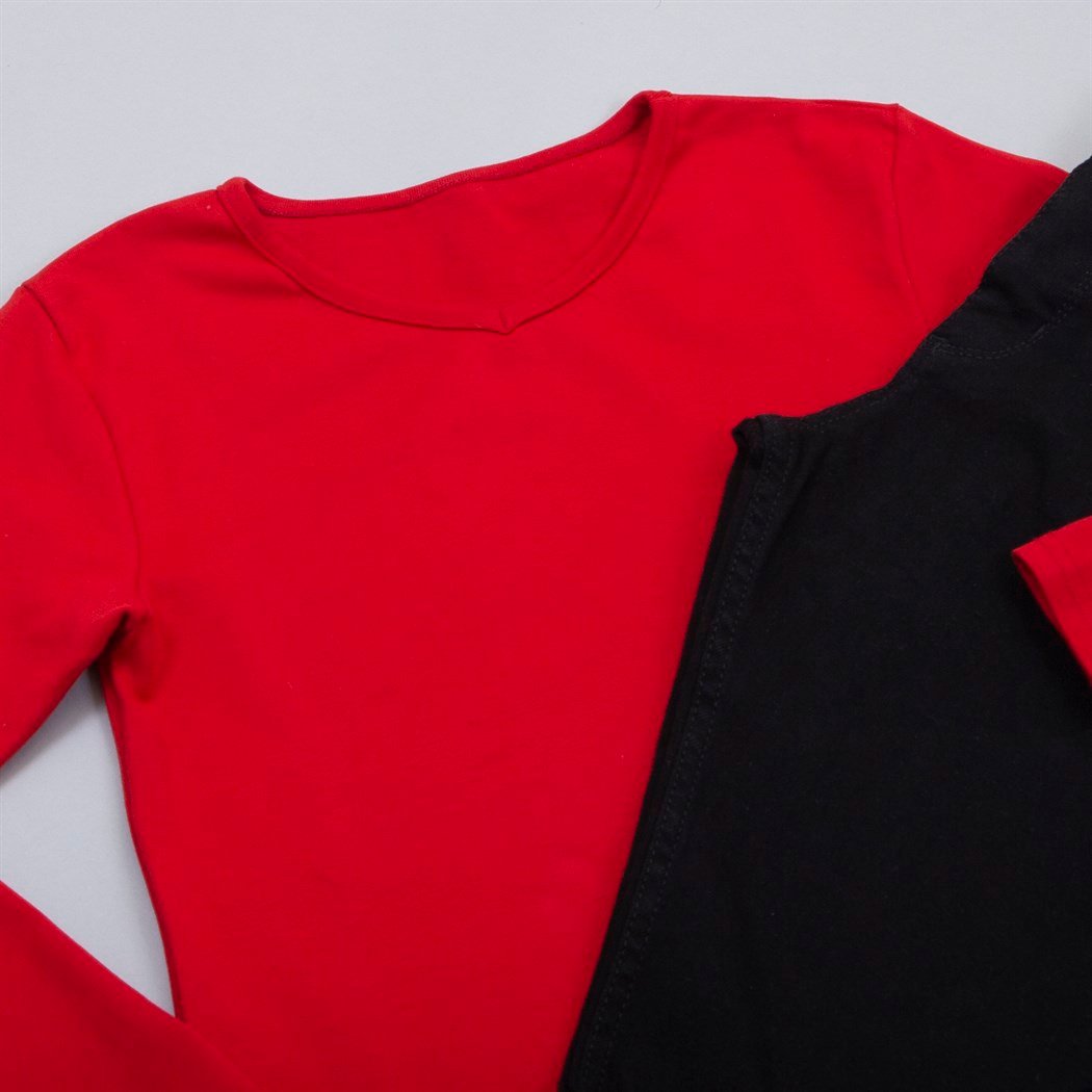 Uzun Kollu Kırmızı Body Pantolon Bot Kombin