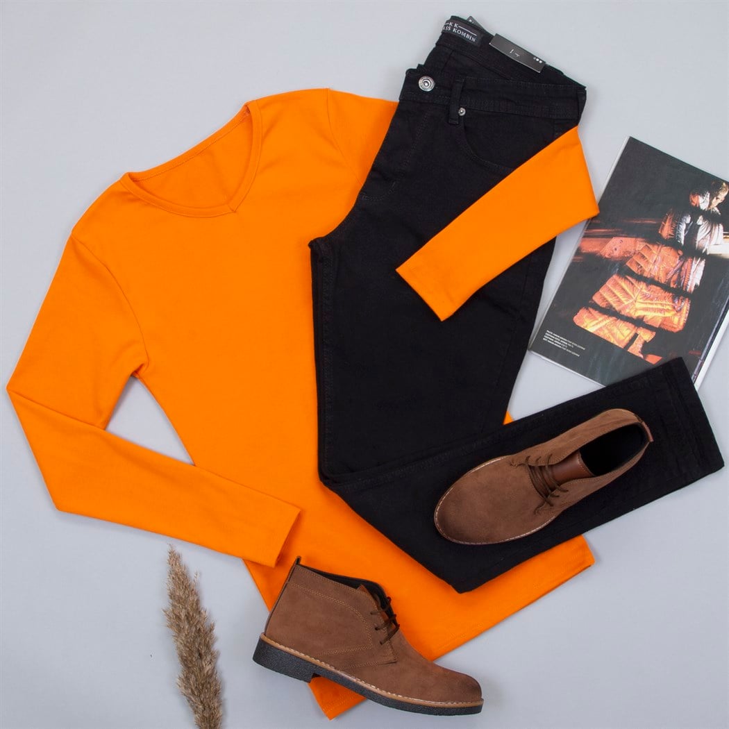 Uzun Kollu Turuncu Body Pantolon Bot Kombin