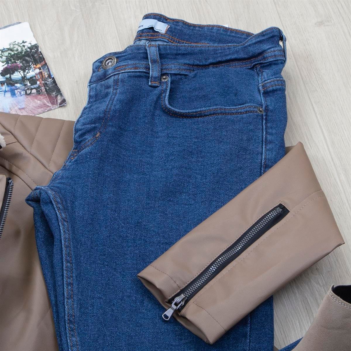 Vizon Kürklü Deri Ceket Boğazlı Body Pantolon Ayakkabı Kombin