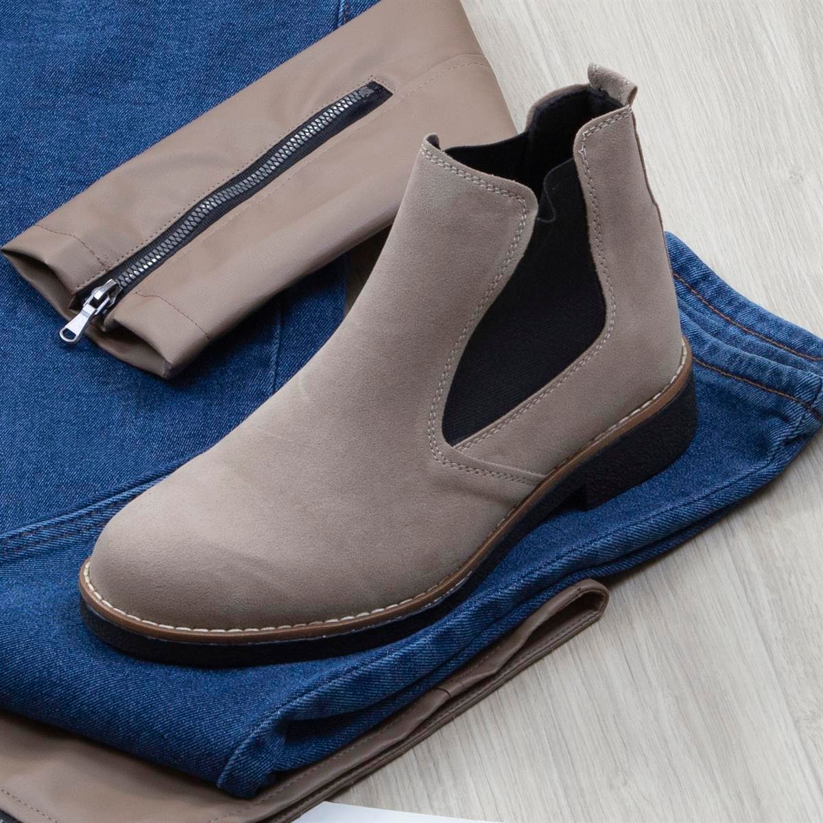 Vizon Kürklü Deri Ceket Boğazlı Body Pantolon Ayakkabı Kombin