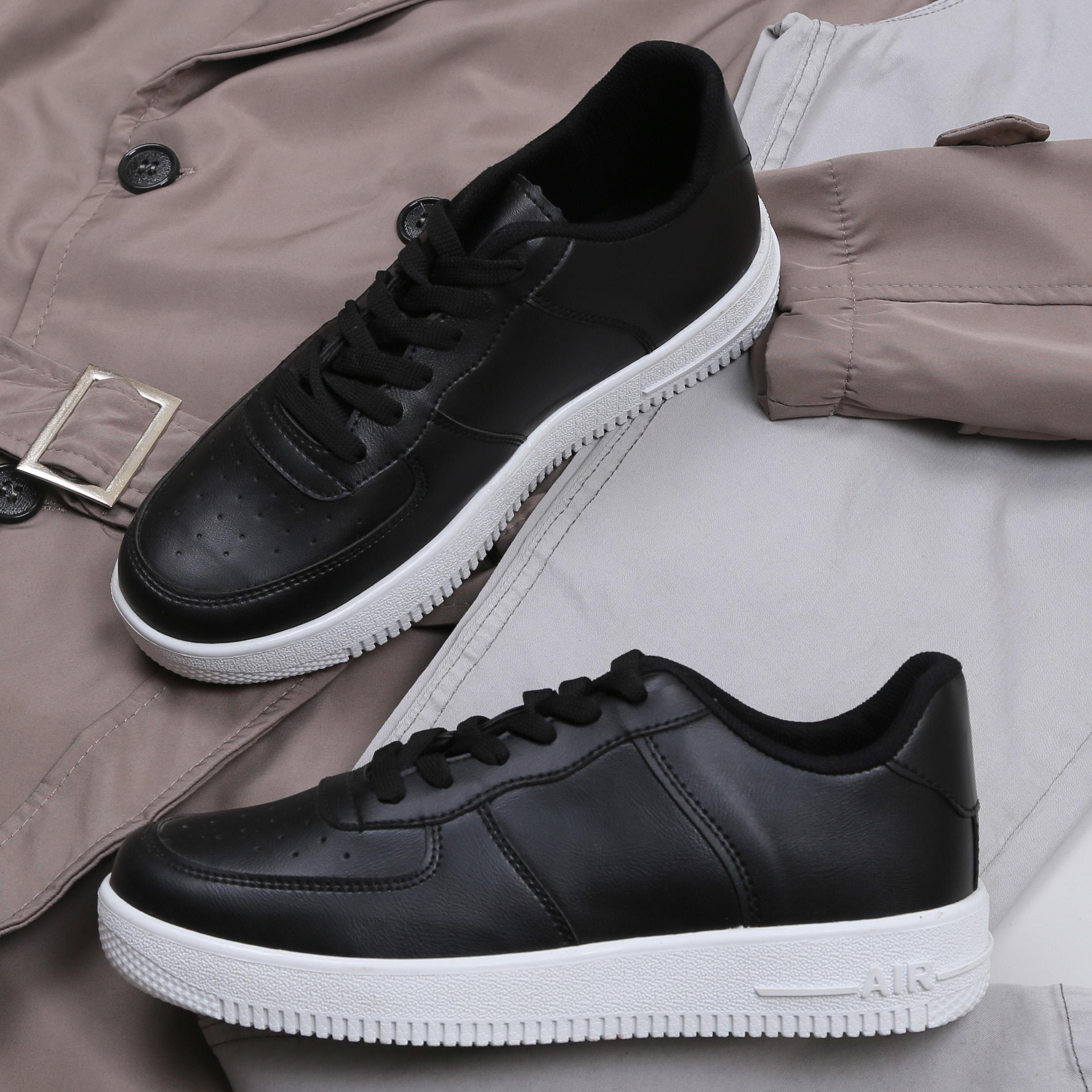 Vizon Trençkot Pantolon Ayakabı Kombini 