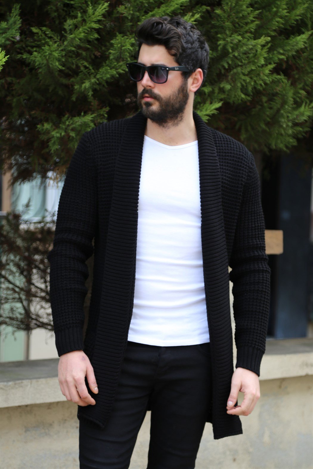 Yakalı Siyah Uzun Hırka