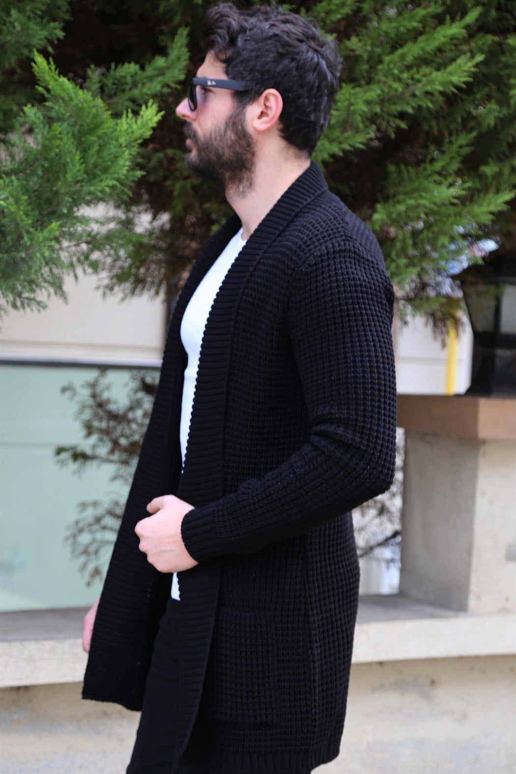 Yakalı Siyah Uzun Hırka