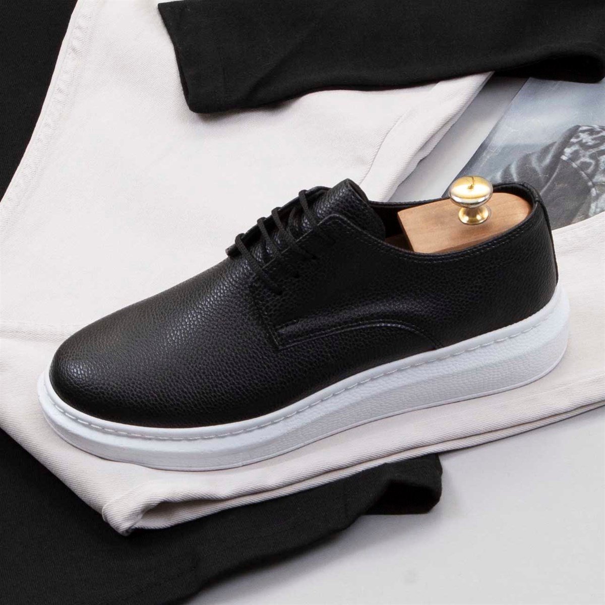 Yarım Boğazlı Body Pantolon Ayakkabı Kombin