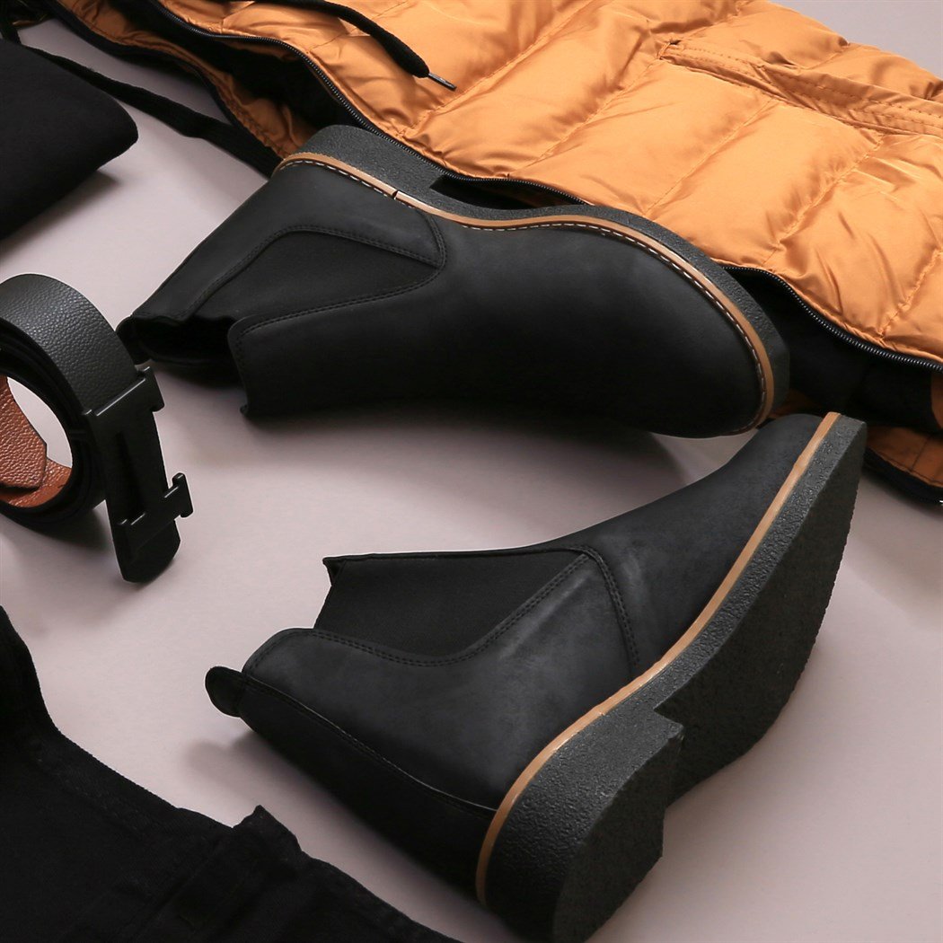 Yelek Pantolon Bot kombini