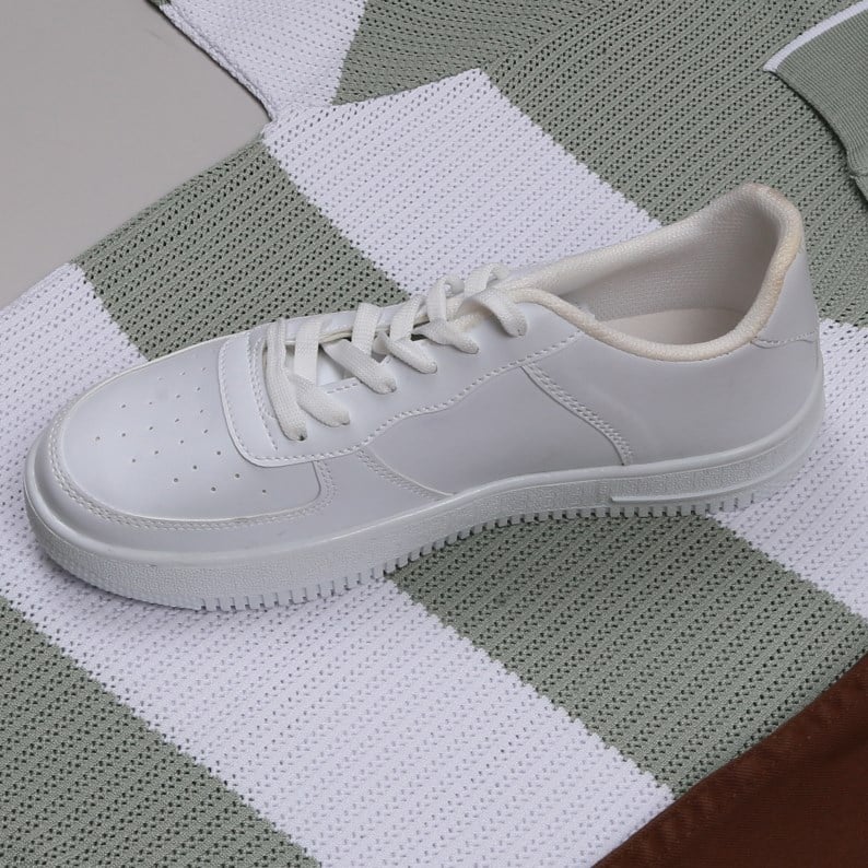 yeşil çizgili Triko Polo Yaka Tişört kahve  kot  pantolon  ayakkabı Kombin