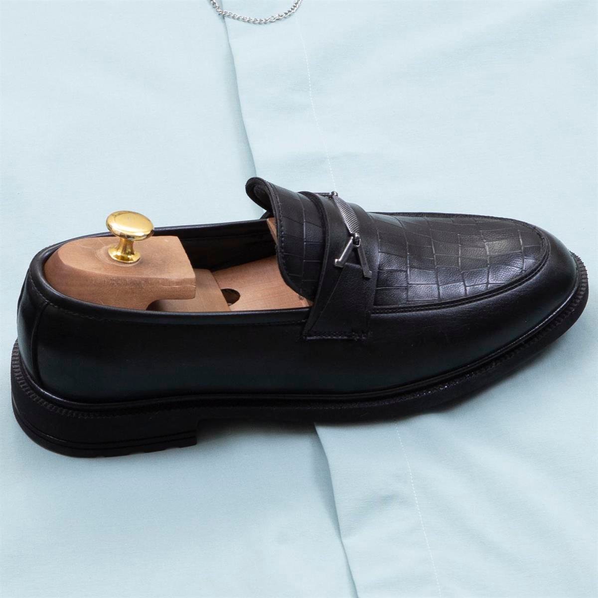 Yeşil Gömlek Pantolon Ayakkabı Kombin