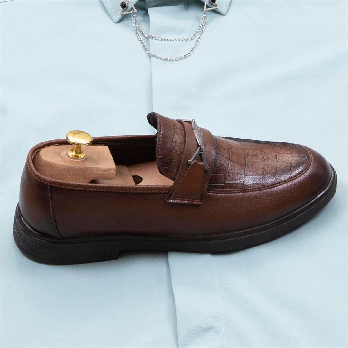 Yeşil Gömlek Pantolon Ayakkabı Kombin