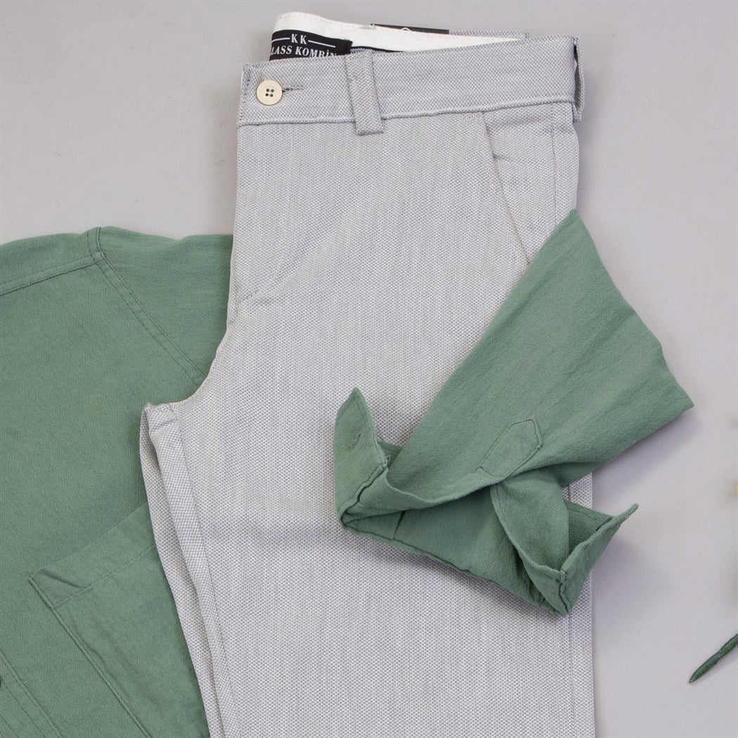 Yeşil Gömlek Pantolon Ayakkabı Kombin