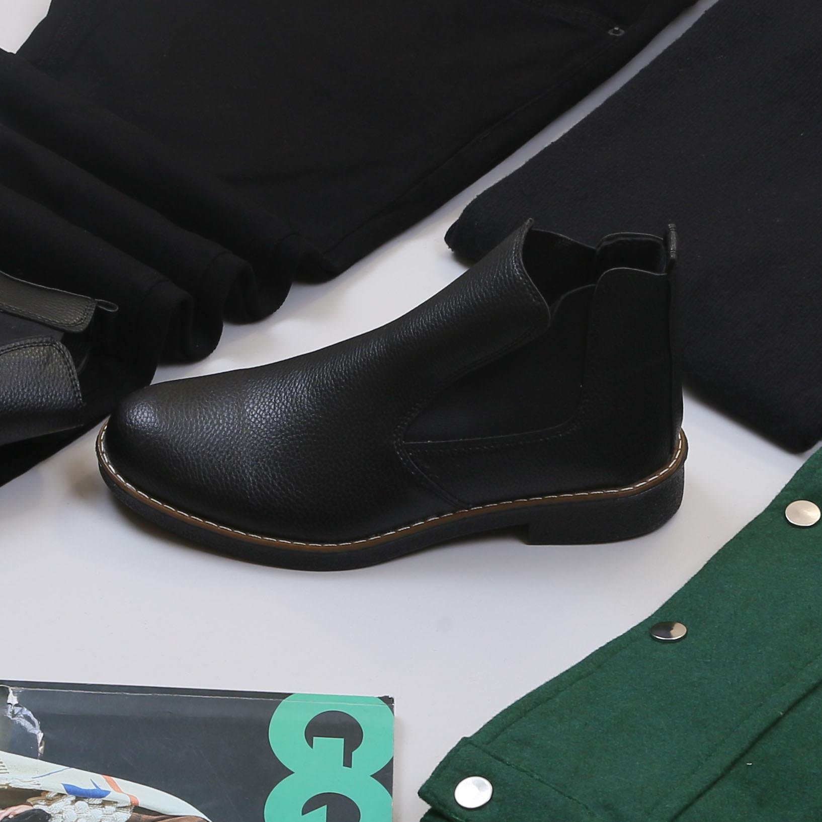 Yeşil Kaşe Ceket Boğazlı Body Pantolon Bot Kombin