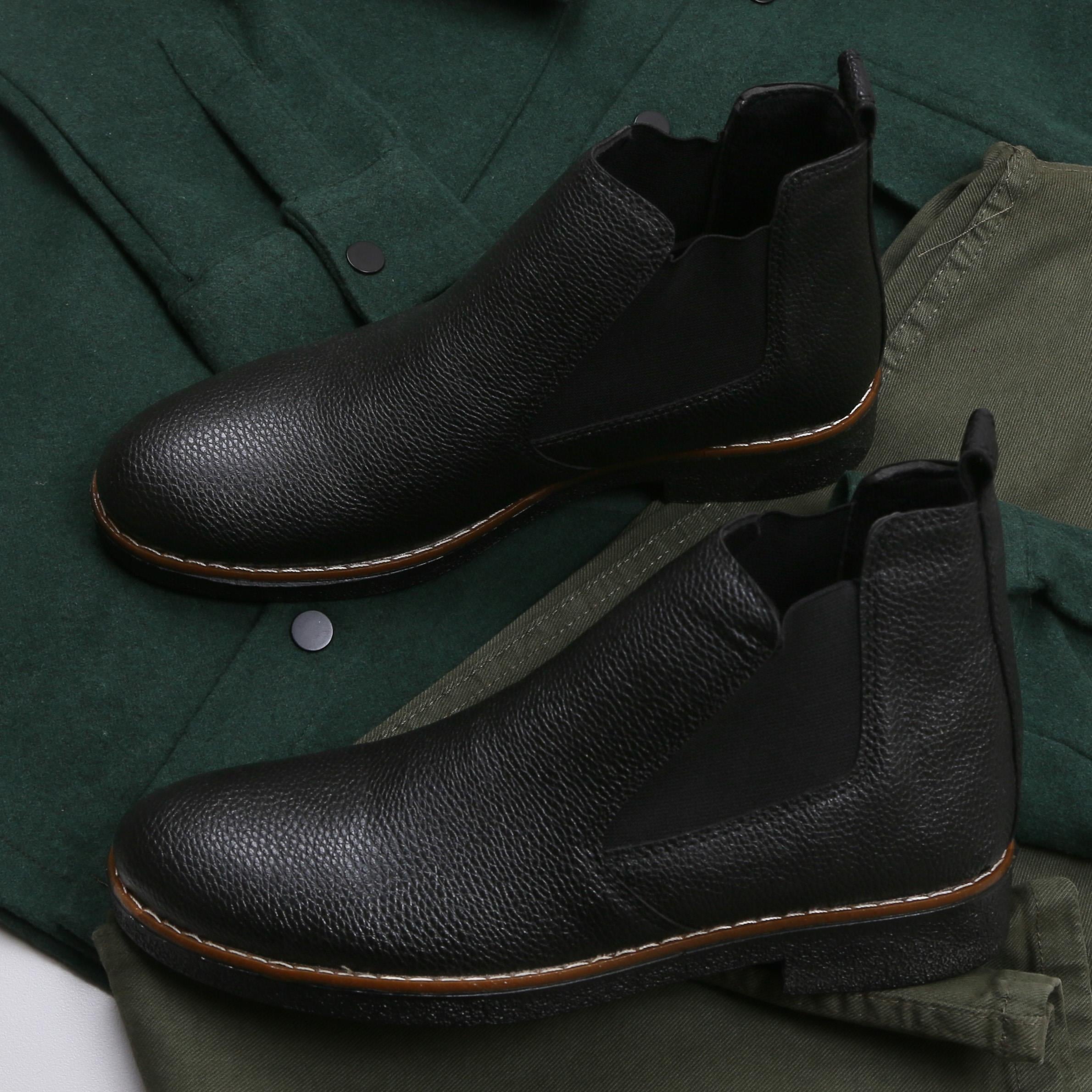 Yeşil Kaşe Gömlek Boğazlı Body Pantolon Bot Kombin