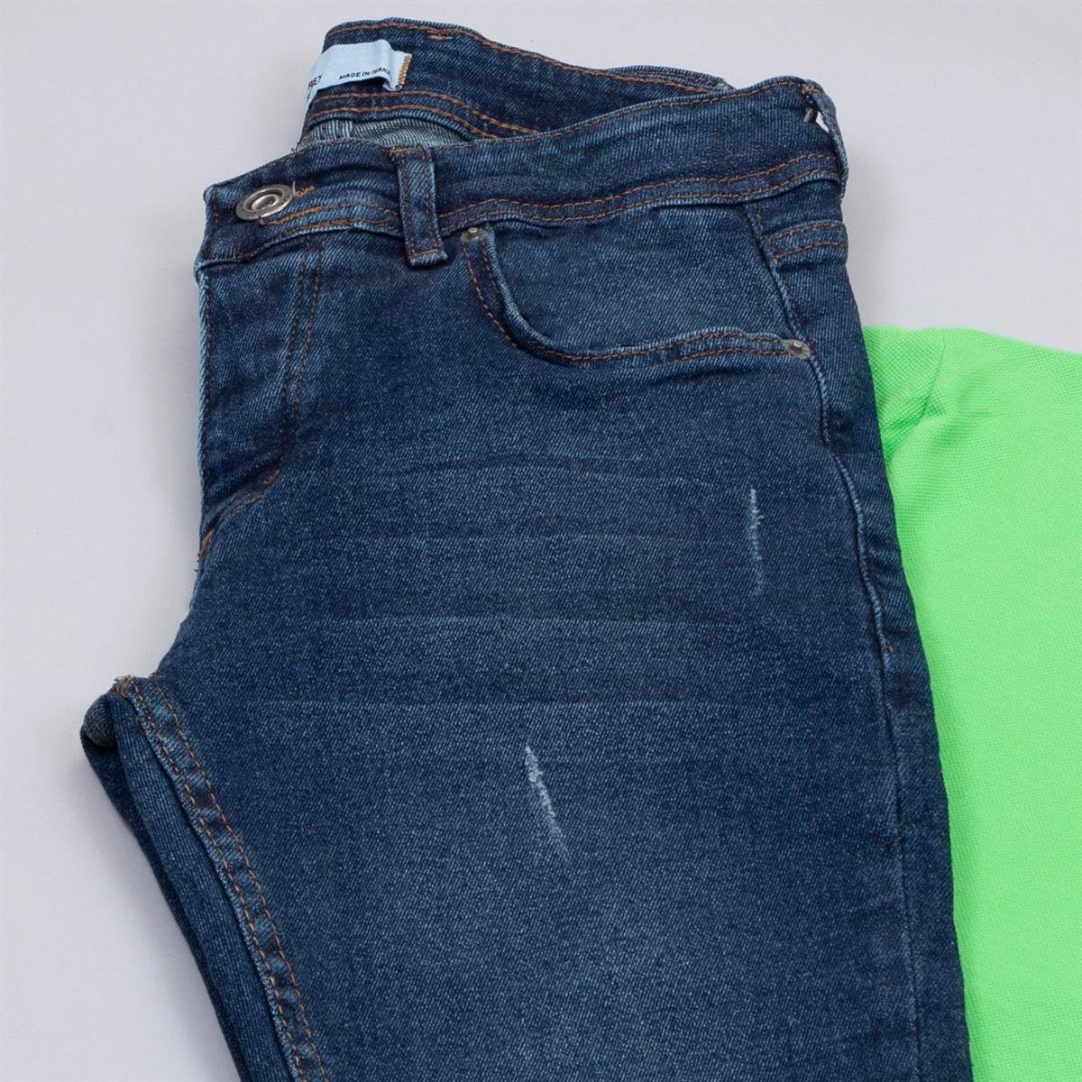 Yeşil Polo Yaka Tişört Pantolon Ayakkabı Kombin