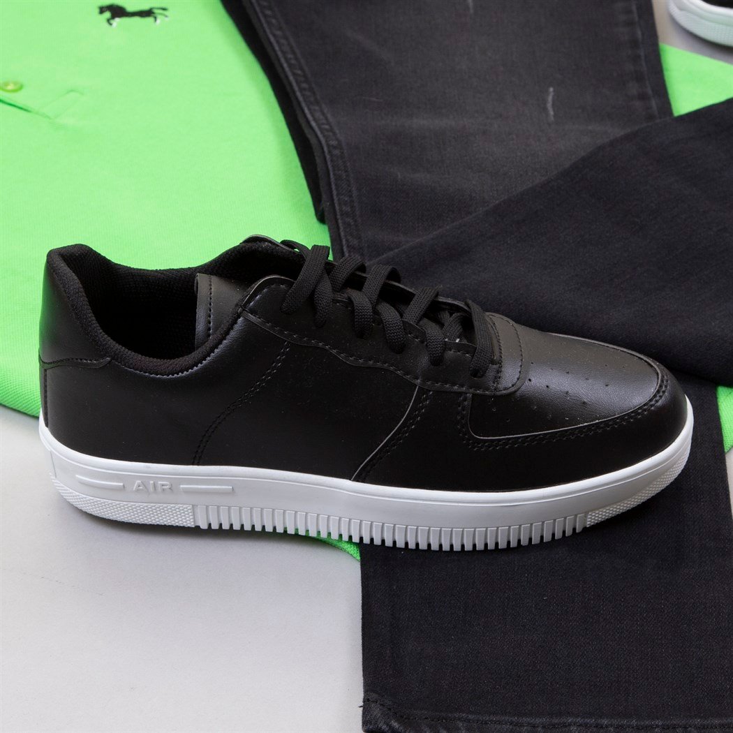 Yeşil Polo Yaka Tişört Pantolon Ayakkabı Kombin