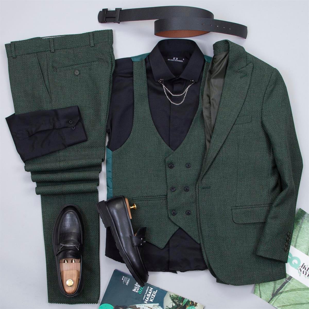 Yeşil Takım Elbise Kombini