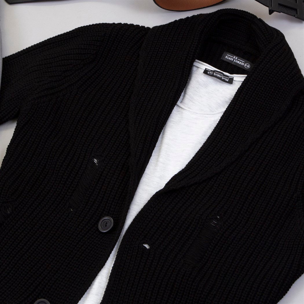 Yırtıklı Siyah Hırka Tişört Pantolon Ayakkabı Kombin