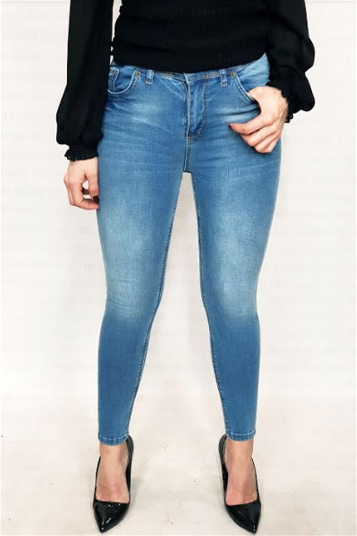 Açık Mavi Taşlanmış Skinny Jean