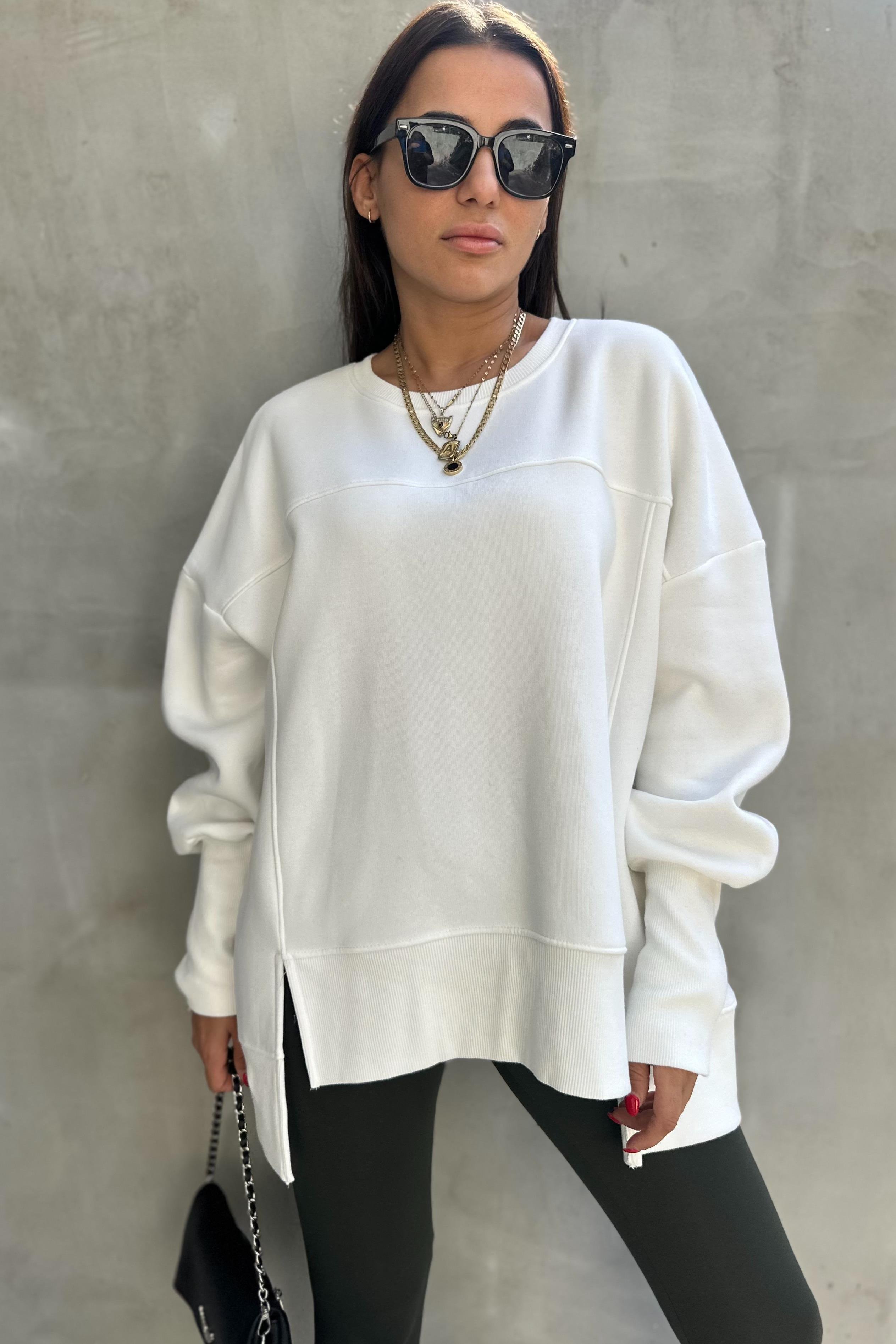 Asimetrik Beyaz Basic SweatshirtSWEATSHİRT