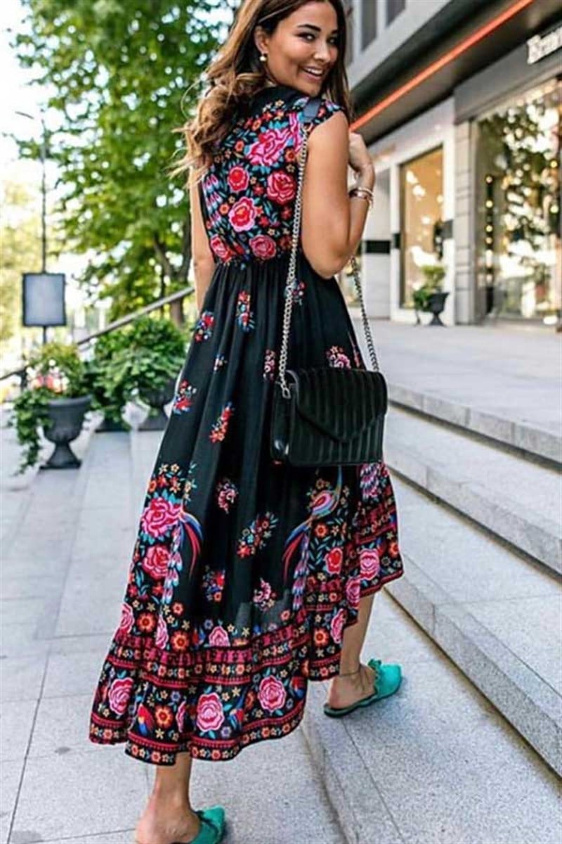 Asimetrik Kesim Desenli Elbise