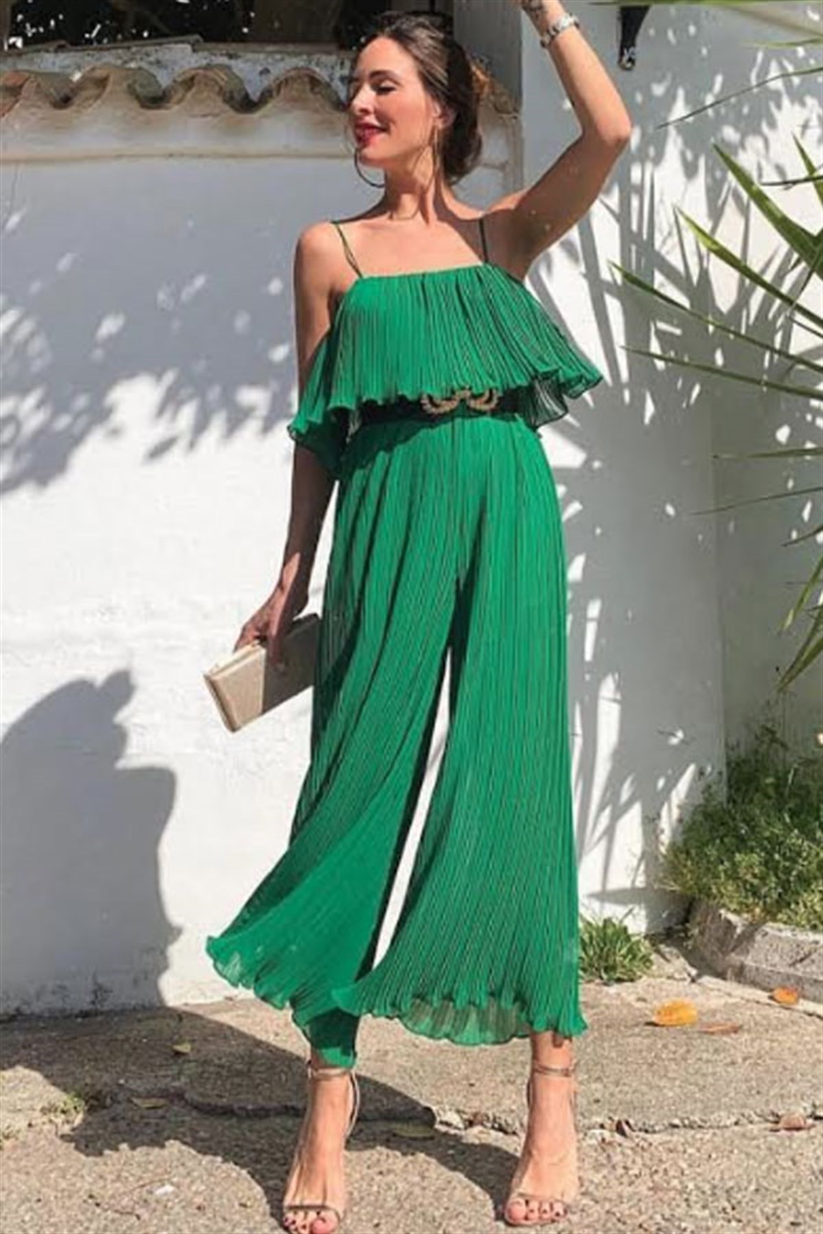 Askılı Pliseli Volanlı Tulum