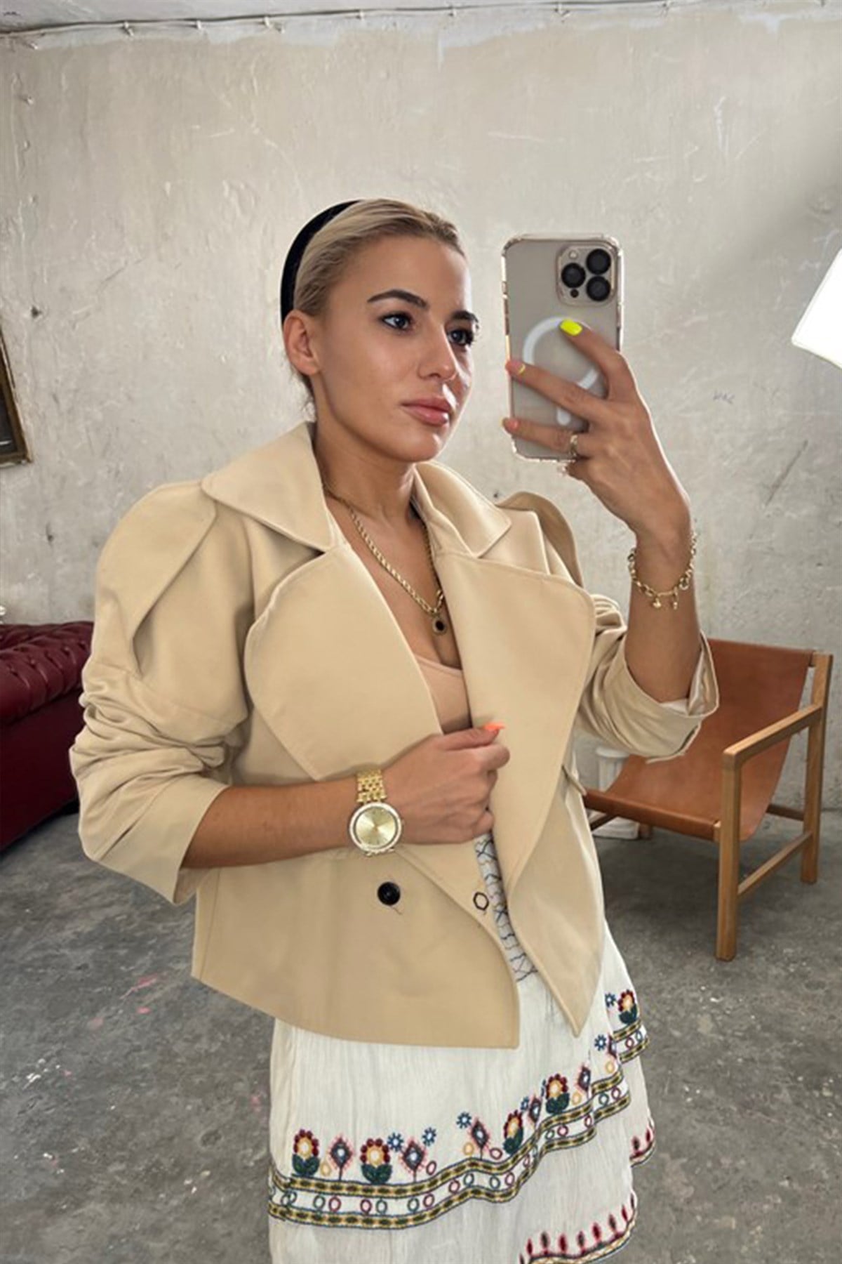 Bej Gabardin Kısa TrençkotMONT/CEKET