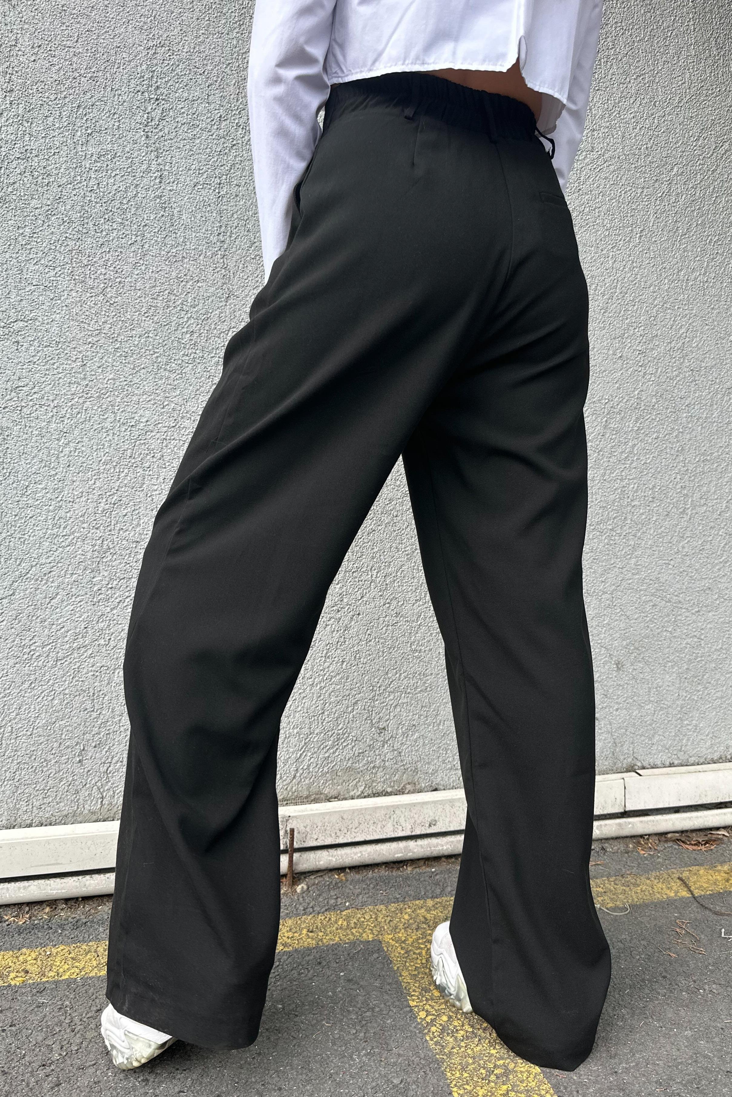 Bel Detaylı Şeritli PantolonYENİ GELENLER