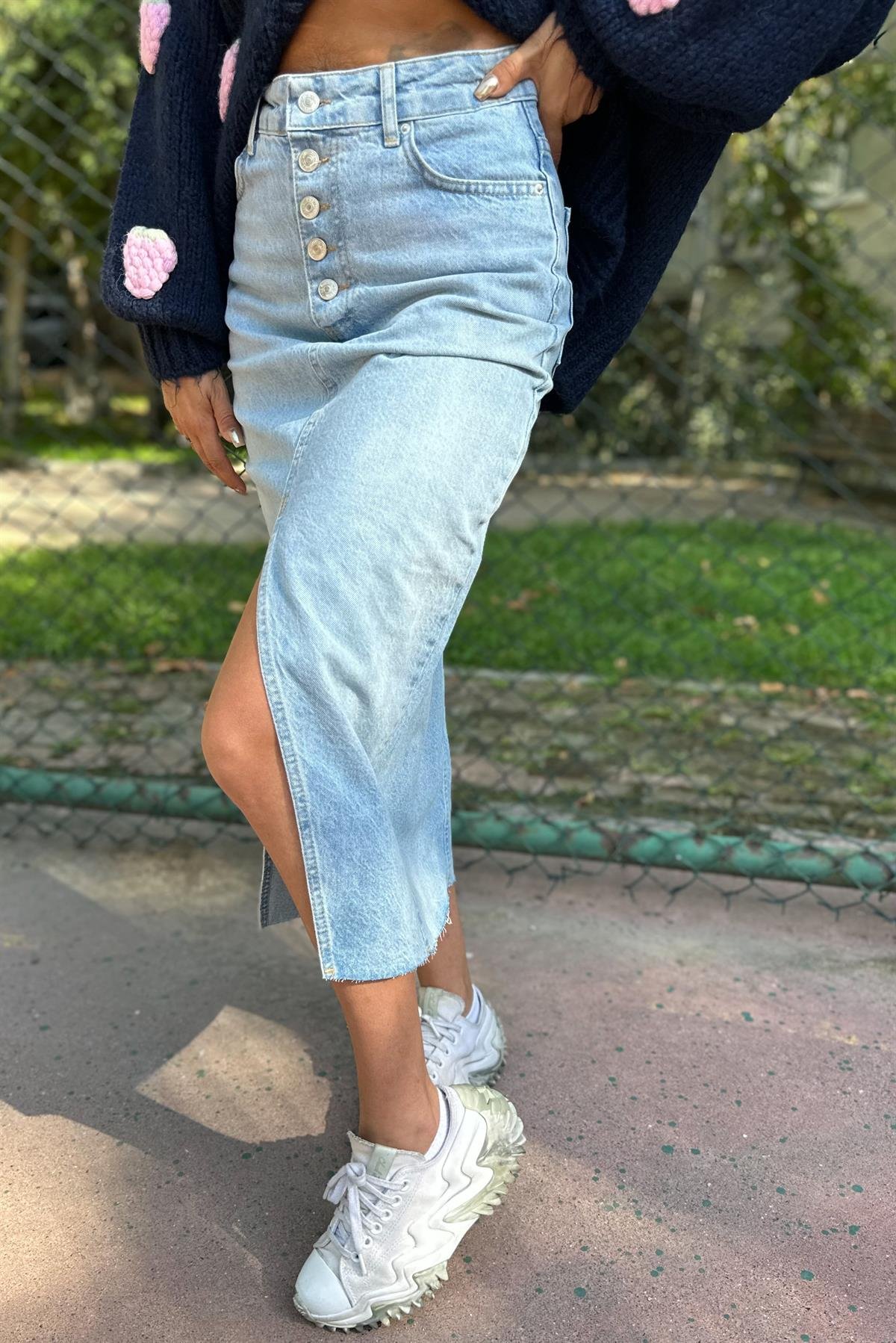 Beş Düğmeli Yırtmaçlı Kot EtekETEK