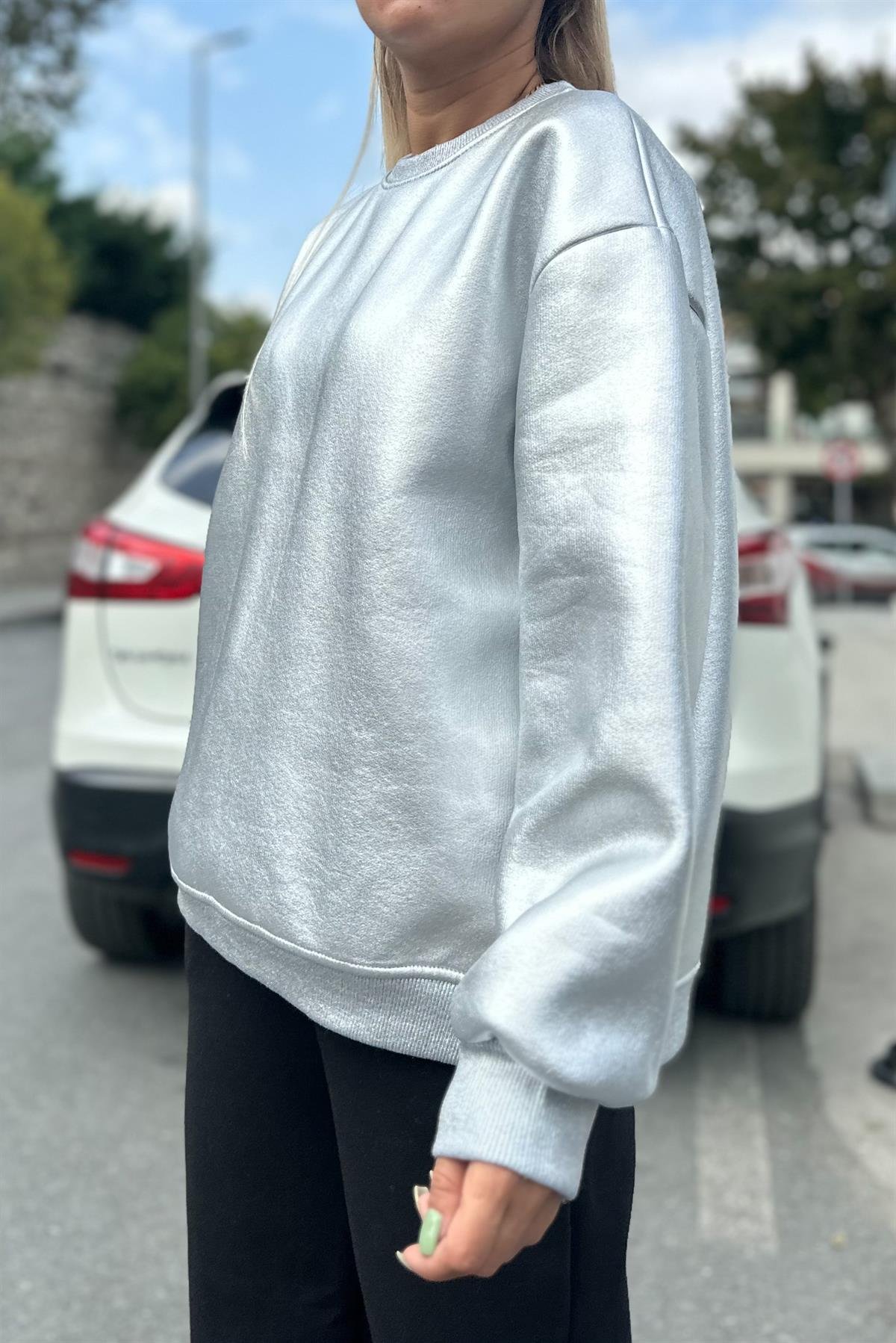 Bisiklet Yaka Varaklı SweatshirtSWEATSHİRT