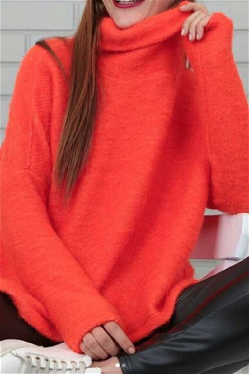 Boğazlı Yumoş Triko Kazak