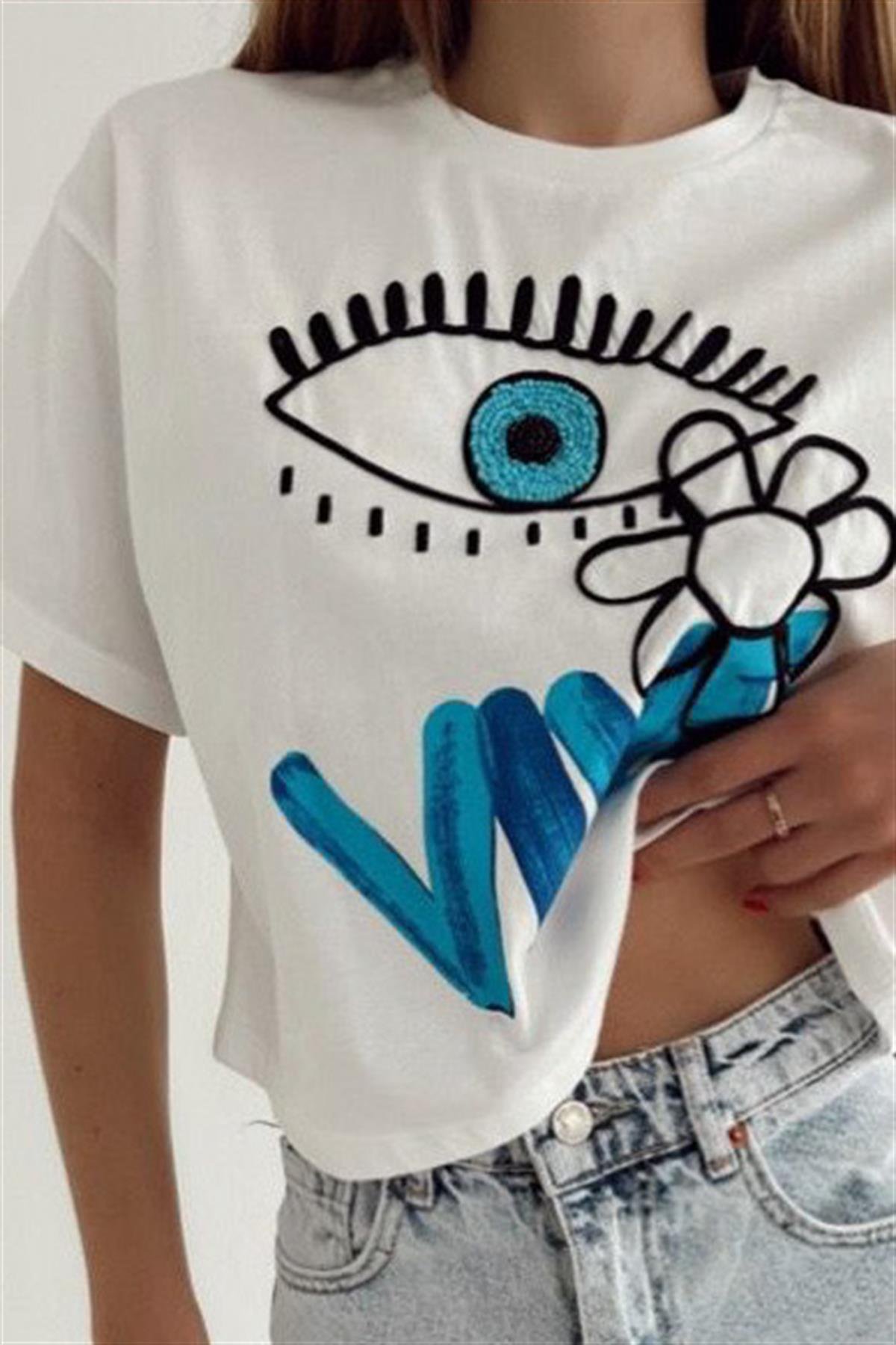 Boncuk Ve Nakış Detaylı TshirtTSHİRT