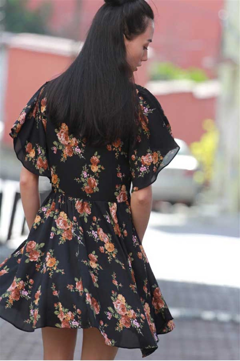 Boynu Bağlamalı Mini Elbise