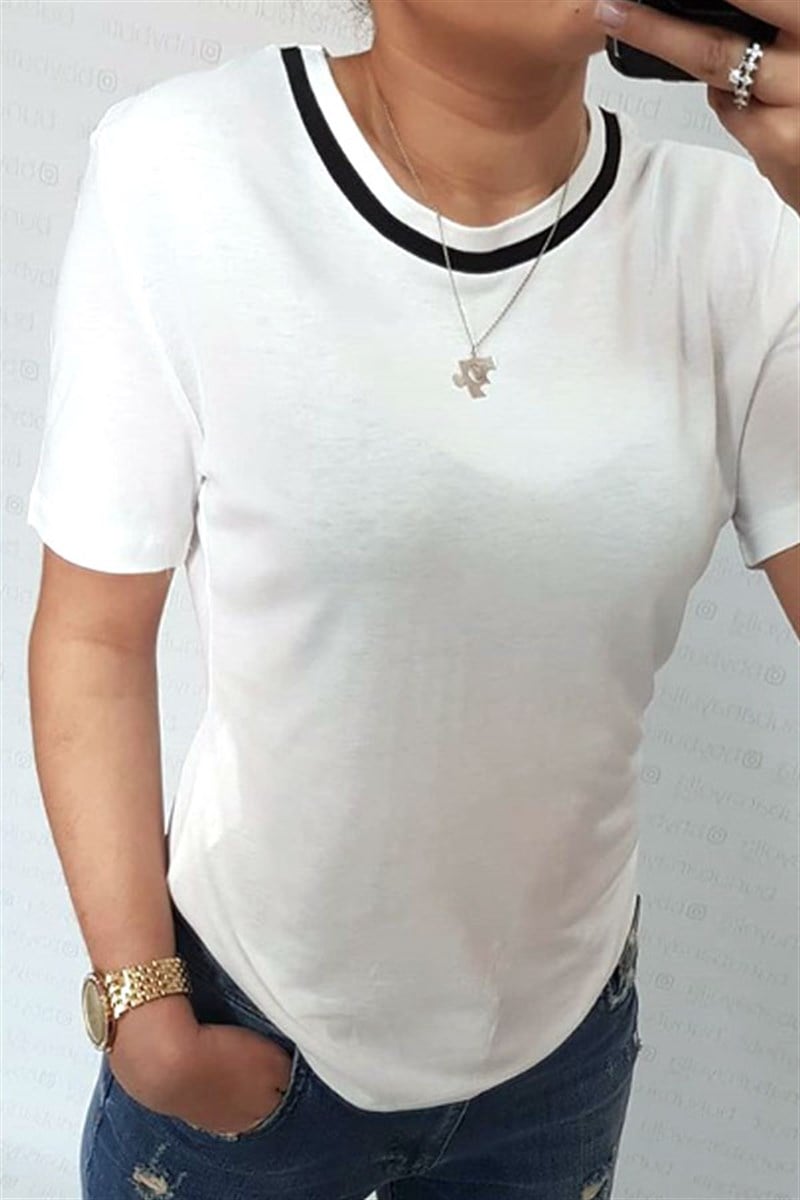 Boynu Lastik Biyeli Basic Tshirt