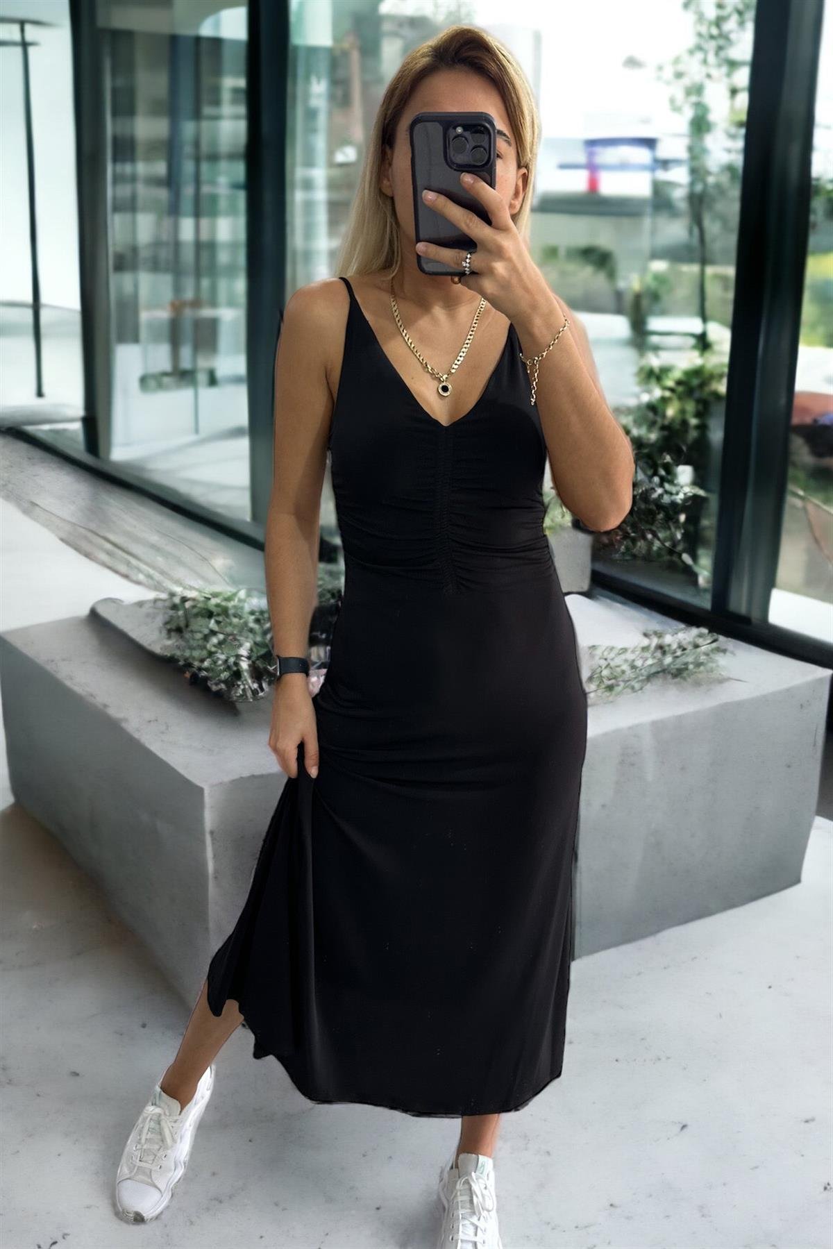 Büzgülü Siyah Midi Boy ElbiseELBİSE