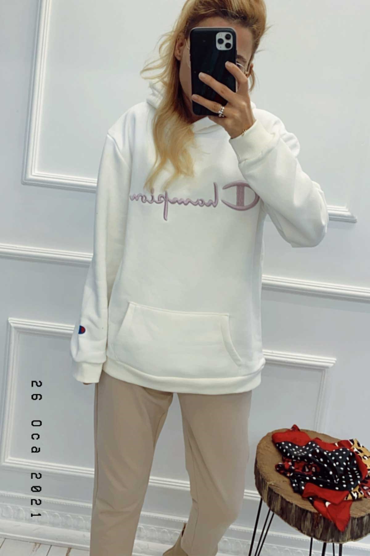 Champion Logolu Kapüşonlu Sweat