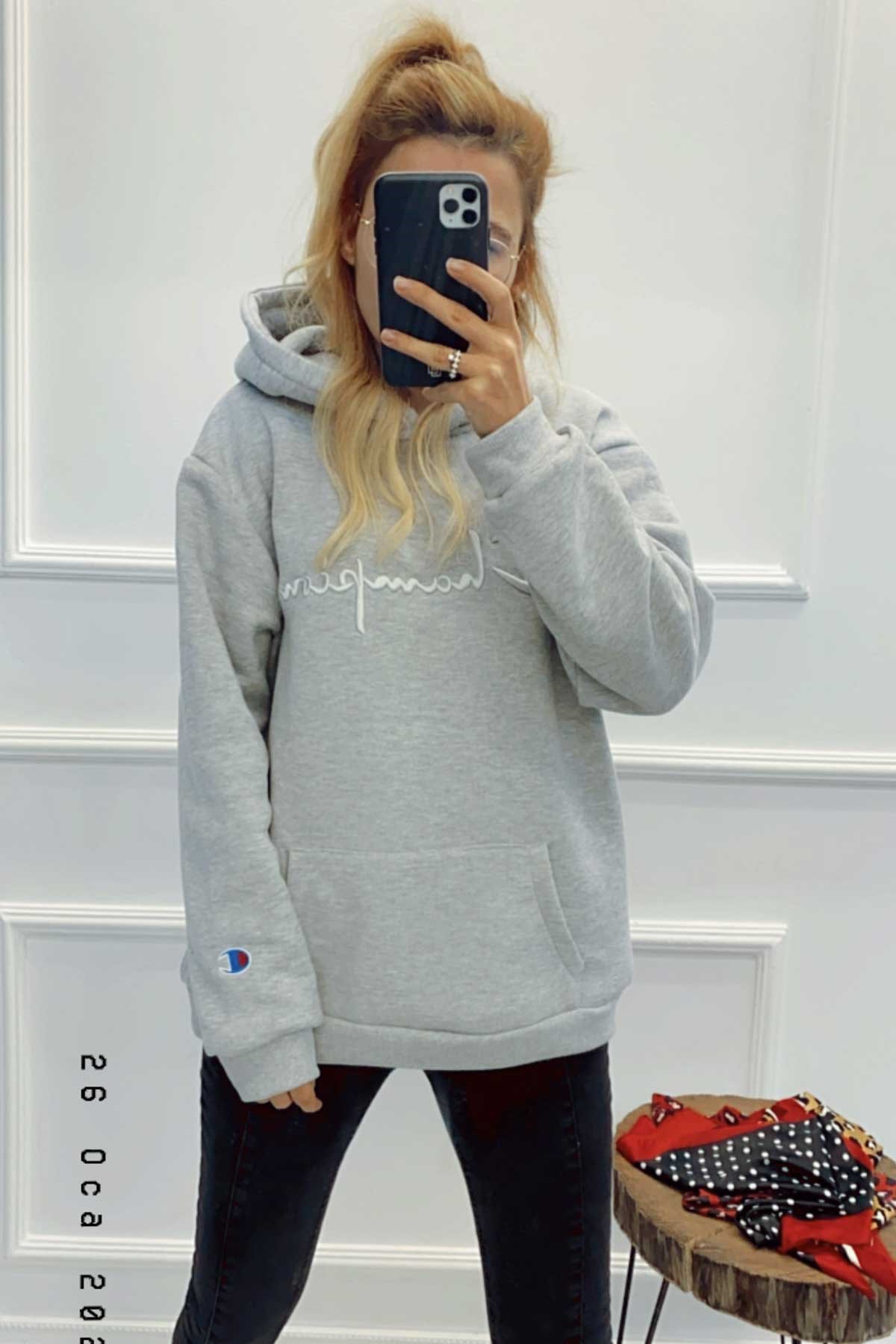 Champion Logolu Kapüşonlu Sweat