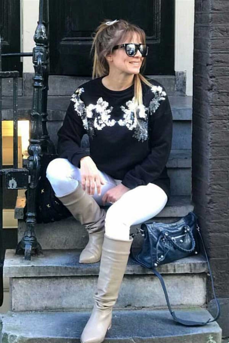 Çiçek Desen Payetli Sweatshirt