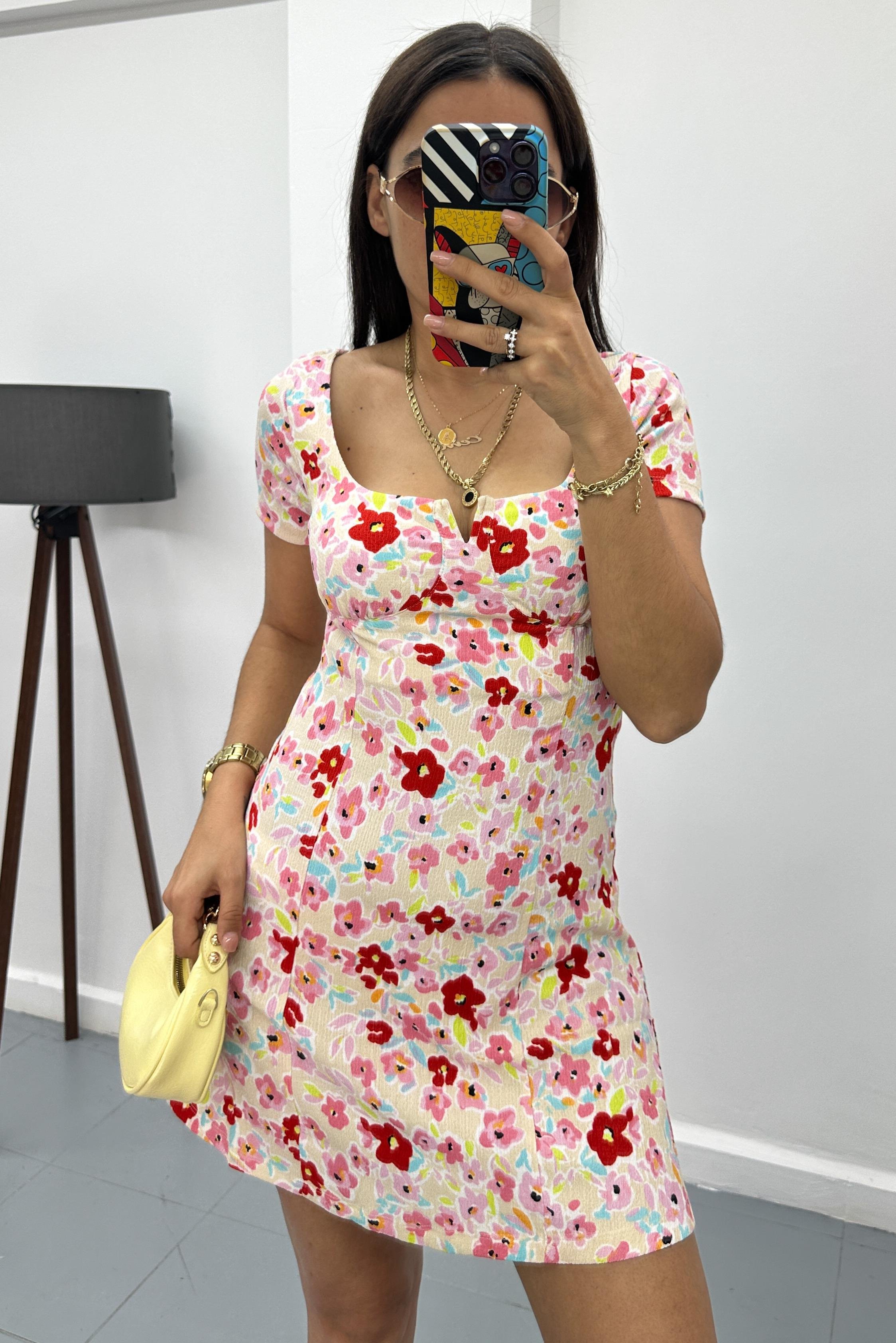 Çiçek Desenli Mini ElbiseELBİSE