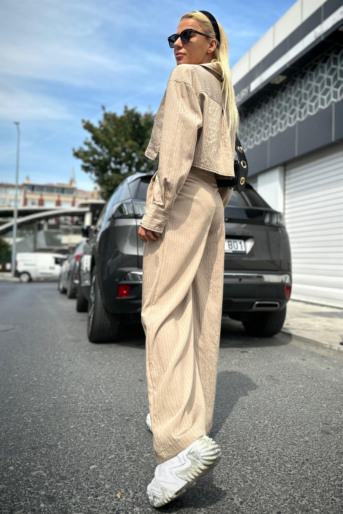 Çizgili Camel PantolonPANTOLON