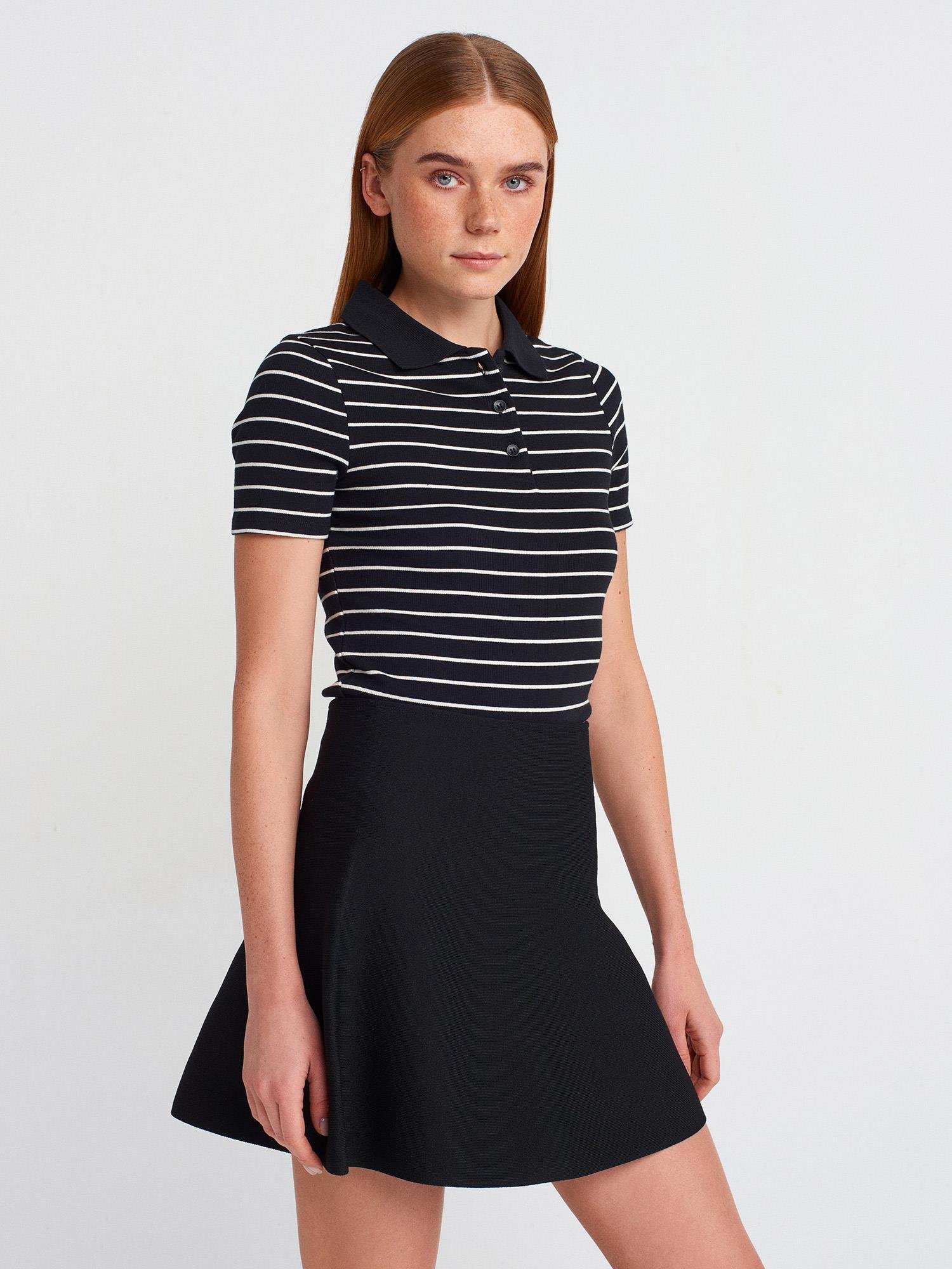 Çizgili Polo Yaka Siyah-Ekru T-shirtÇOK SATANLAR