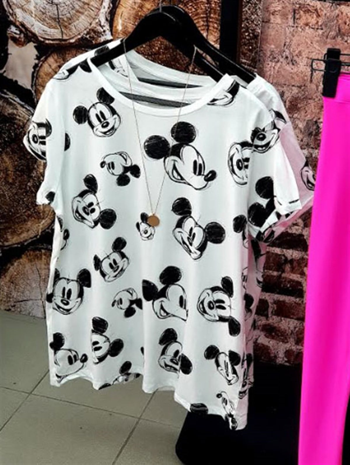 Çoklu Mickey Suratlı Tshirt