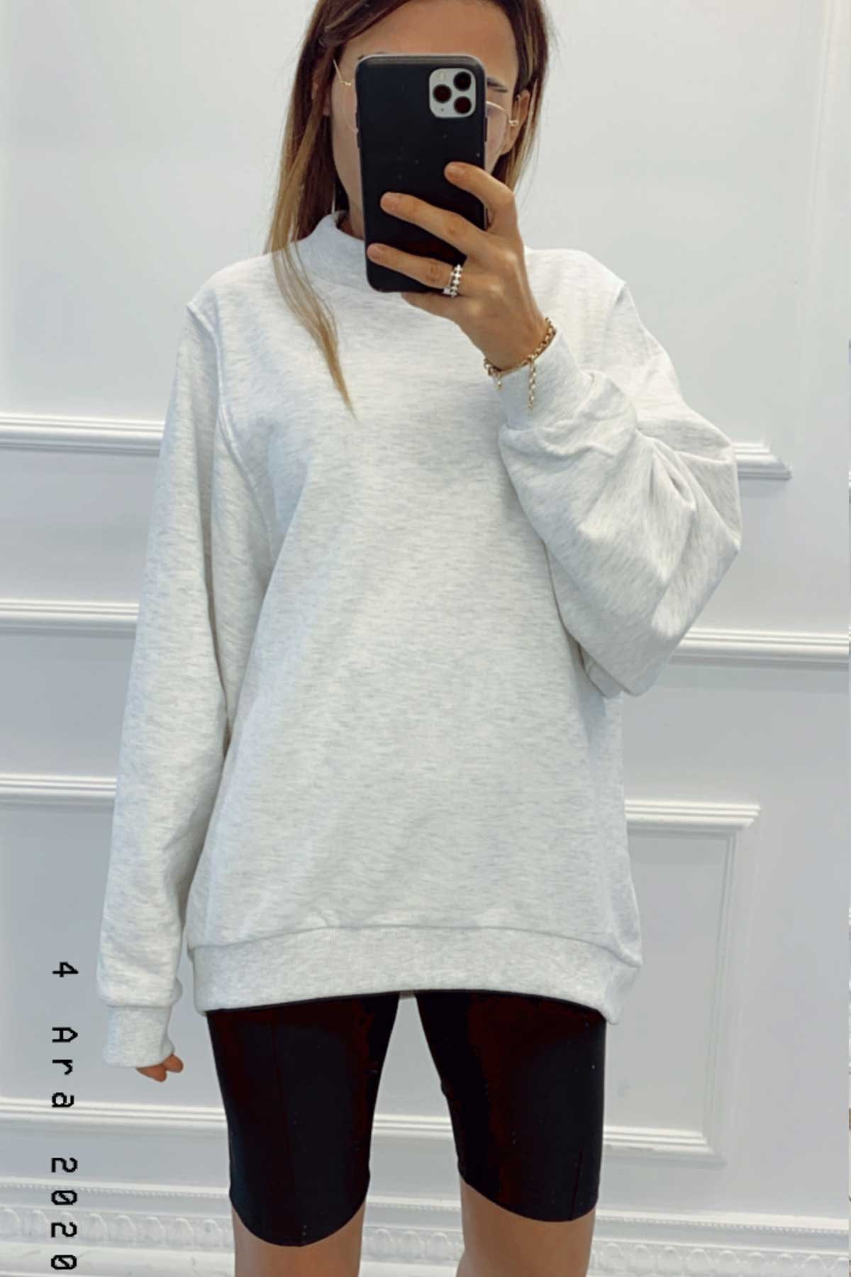 Dik Yaka Oversize Sweatshirt