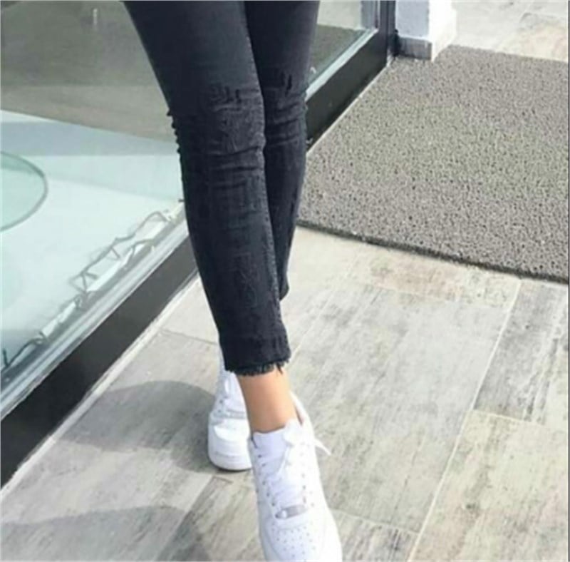 Diz Altı Nakışlı Püskül Paça Füme Jean