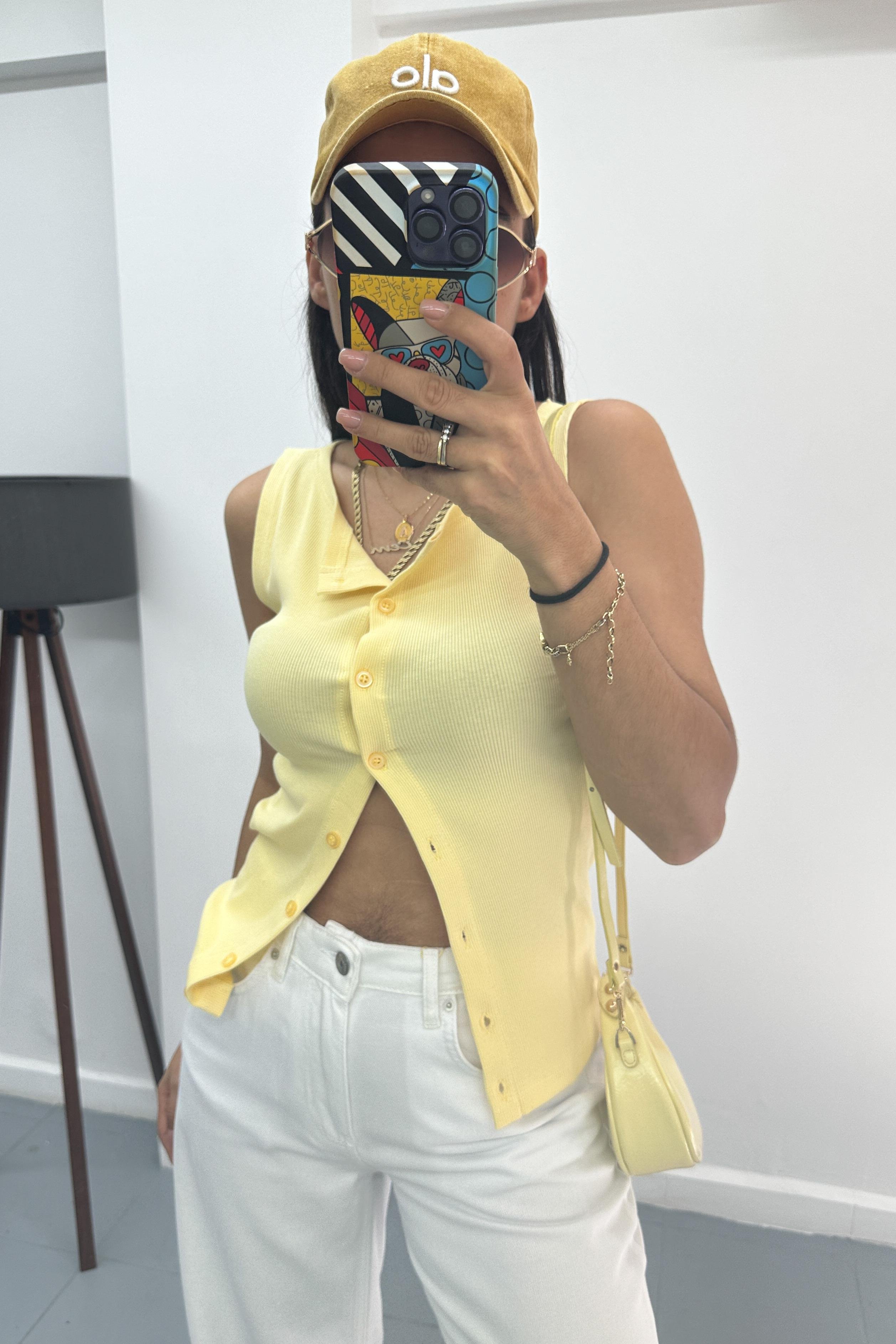 Düğmeli Örme Sarı Yelek YELEK