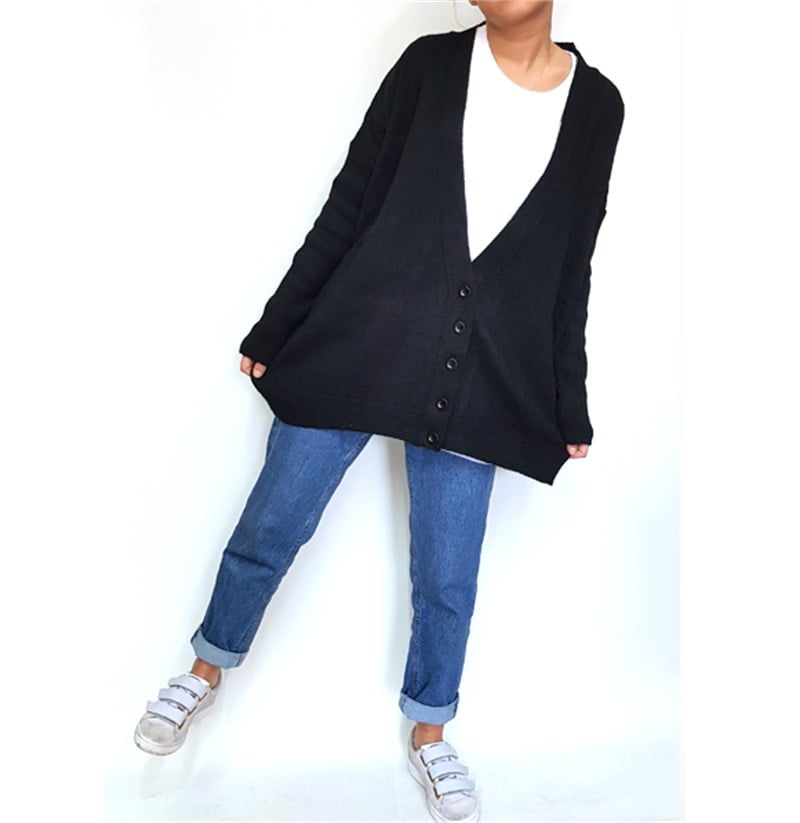 Düğmeli Oversize Örme Hırka
