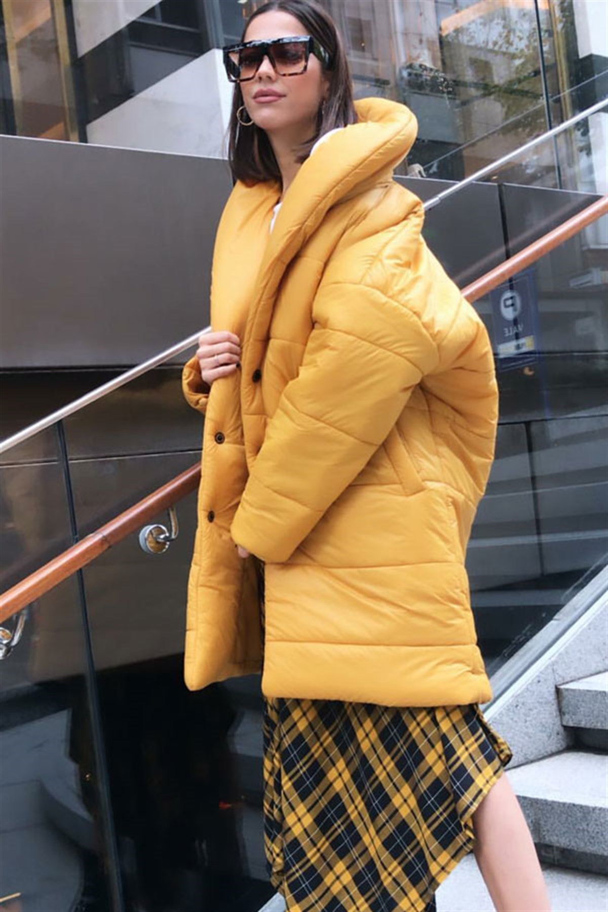 Geniş Yaka Oversize Şişme Mont