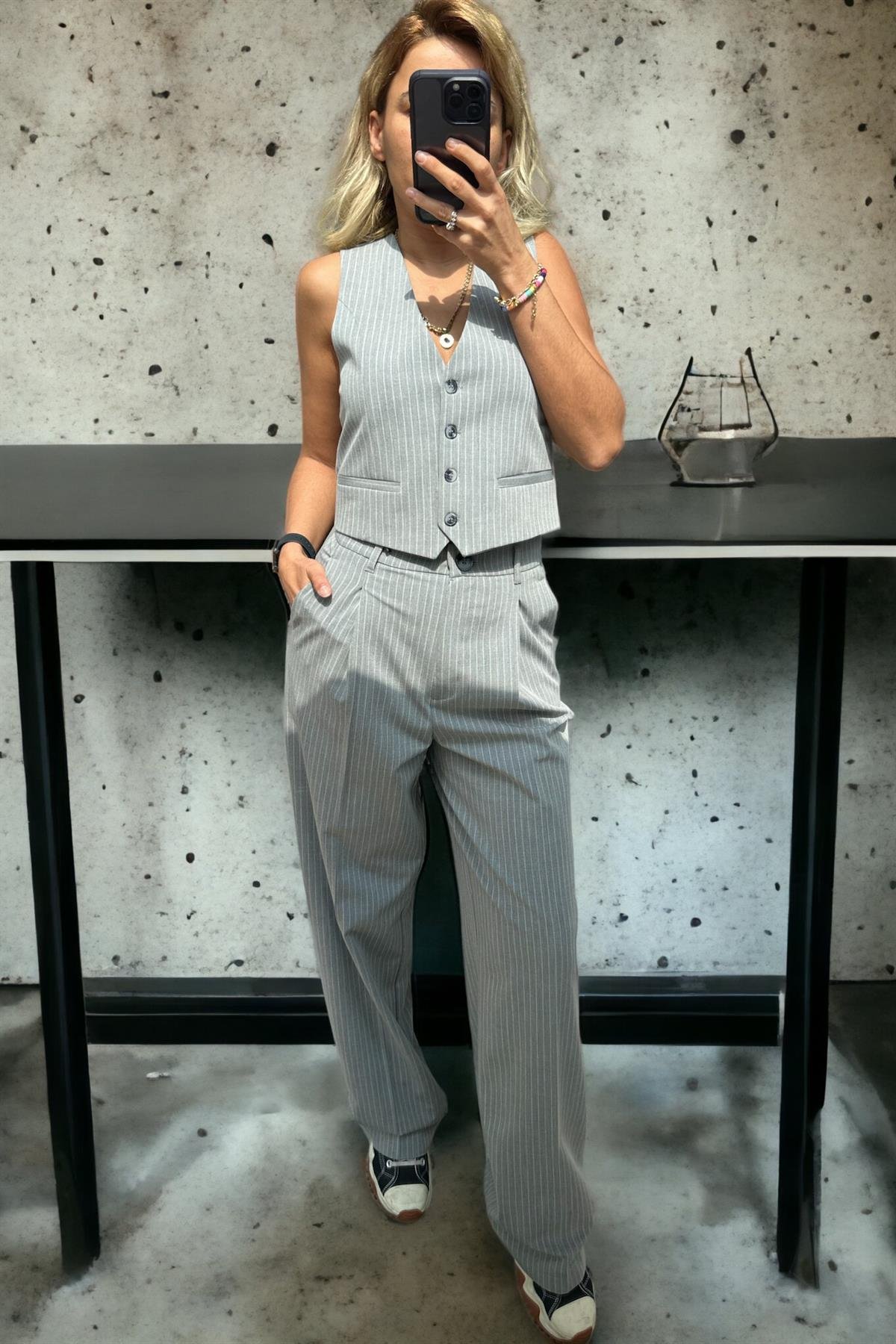 Gri Çizgili YelekMONT/CEKET