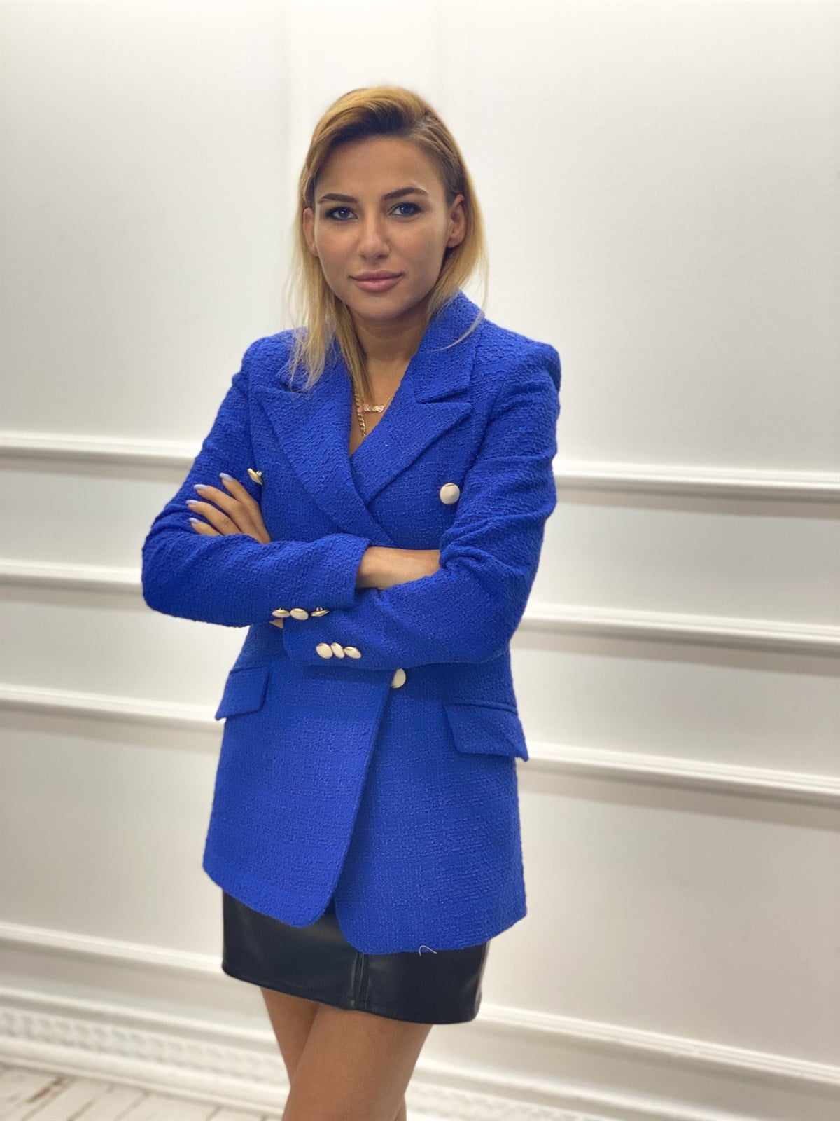 Gümüş Düğmeli Saks Mavisi Buklet CeketMONT/CEKET