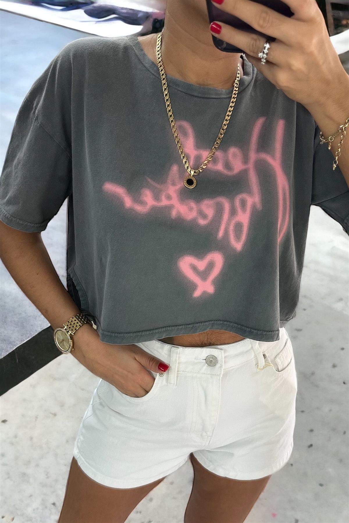 Heart Breaker Pencere Detaylı TshirtTSHİRT